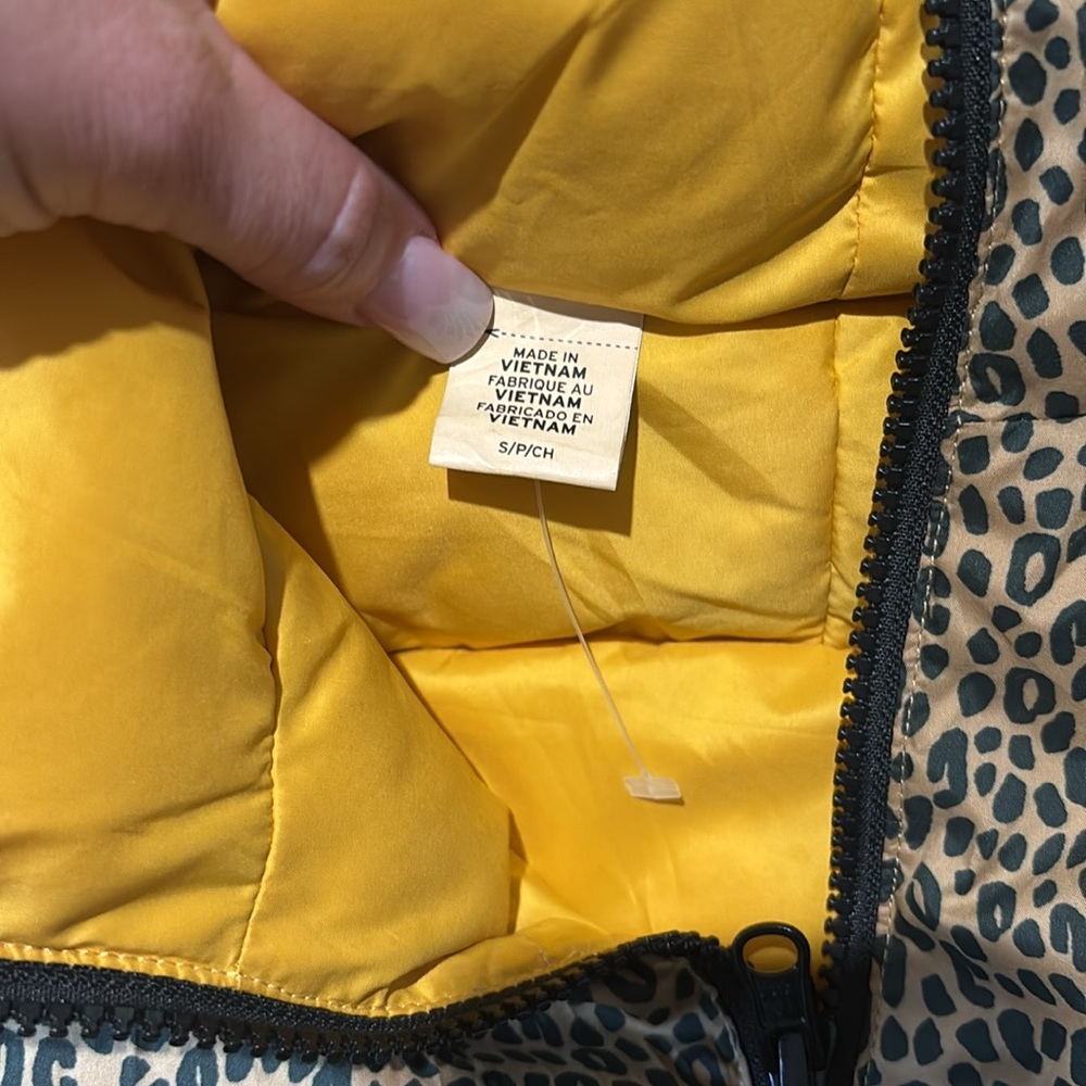 Levi’s Lydia Reversible Puffer Jacket - Picture 4 of 5